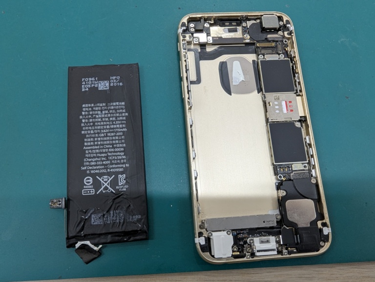 iPhone 6s（アイフォンシックスエス）のバッテリー交換ならスマホ修理工房富山グリーンモール山室店へ☆